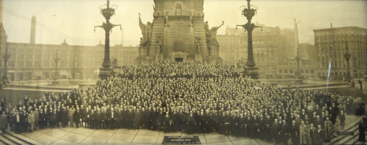 United Methodist Men gather around the Soldiers’ and Sailors’ Monument in Indianapolis during the 1913 convention.