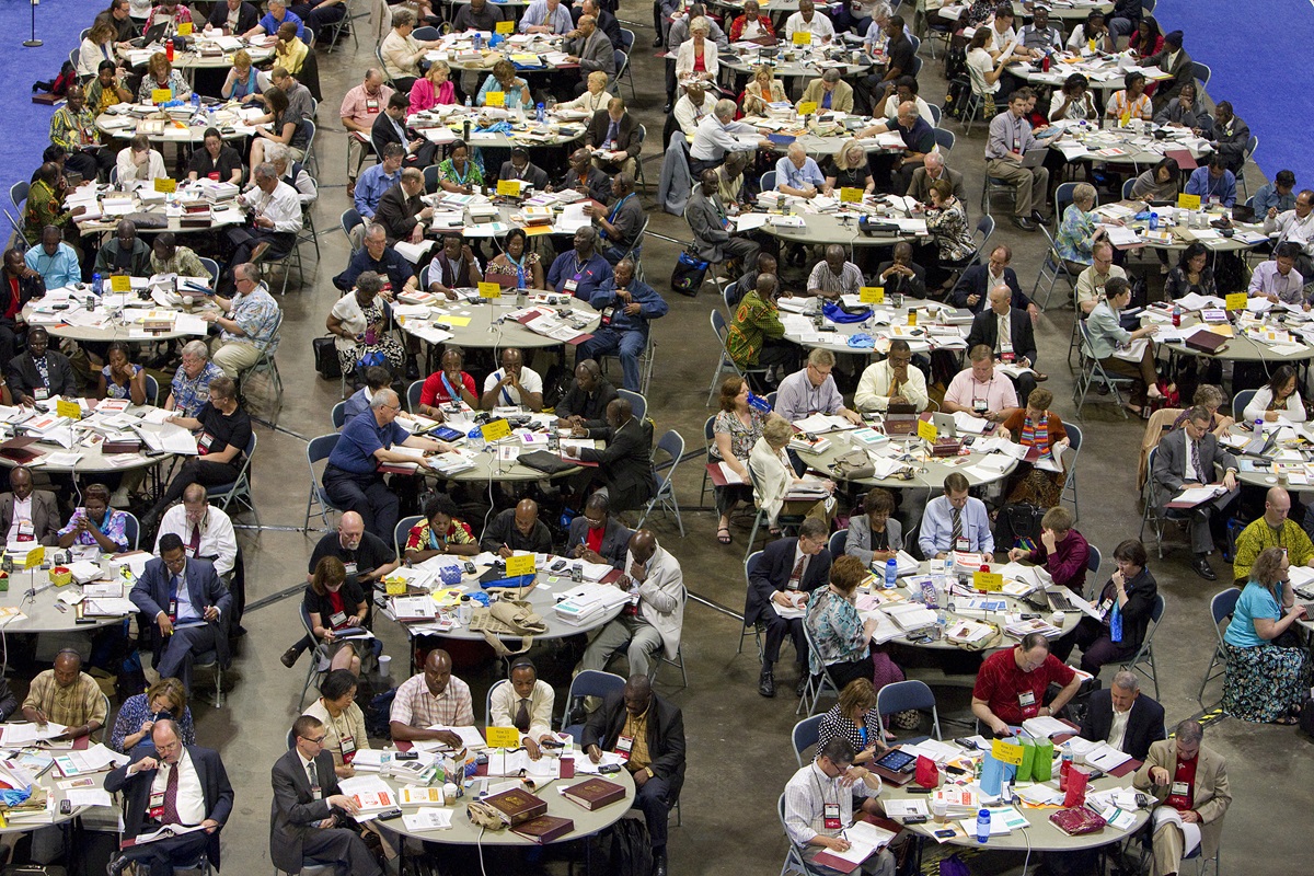 Delegates consider legislation at the 2012 United Methodist General Conference in Tampa, Fla. A UMNS photo by Mike DuBose.