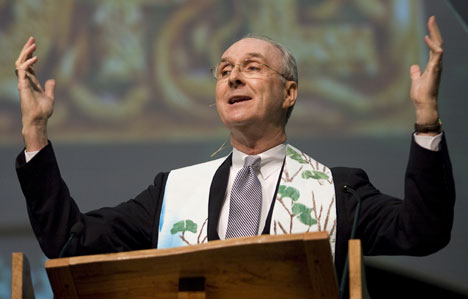 United Methodist Bishop William W. Hutchinson preaches during morning worship on April 26 at the 2008 United Methodist General Conference in Fort Worth, Texas. 