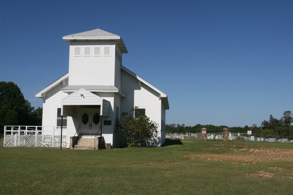 Members of Tulip United Methodist Church in an unincorporated community in south central Arkansas have prayed and worshiped together for more than 160 years. But like so many rural churches across the United States, Tulip and the other three churches in its charge are not likely to outlast their current membership. Photo by Heather Hahn, UMNS.