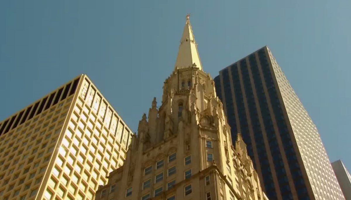 First United Methodist Church at the Chicago Temple has affirmed a marriage-equality proposal to give pastors a choice in whether to perform same-gender marriages.