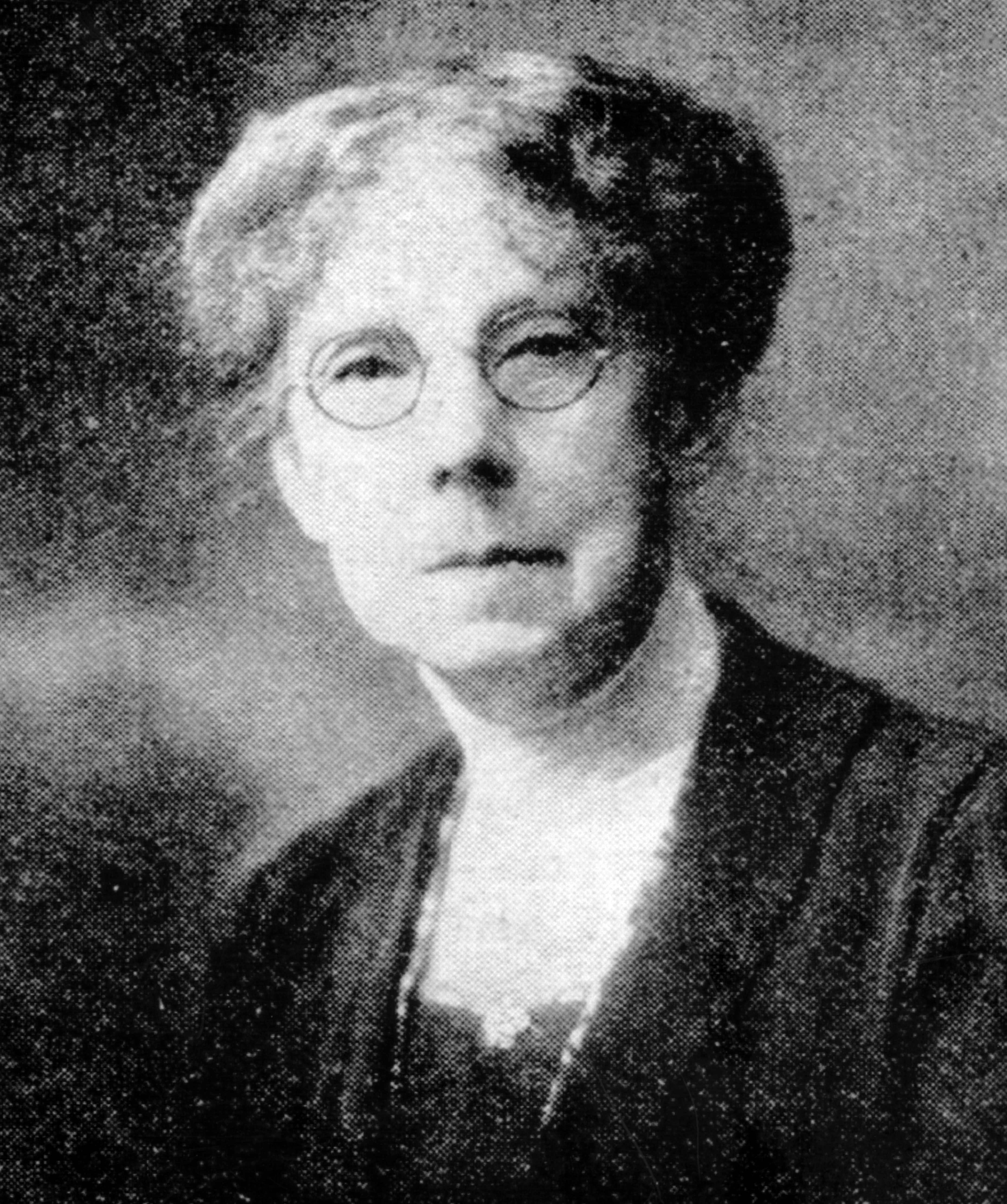 Alma Mathews helped found a home for immigrant women in New York and later worked as a greeter at Ellis Island.