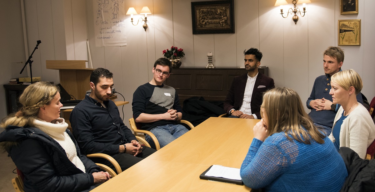 Norwegian United Methodist and Muslim young adults from the Tauheed Mosque shared experiences of how it is to be religious in a secular society during a December meeting in Oslo. Photo by Karl Anders Ellingsen, UMC Norway