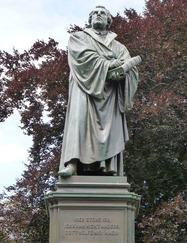Statue of Martin Luther in Worms, Germany. Photo by Kim Traynor, courtesy of Wikimedia. 
