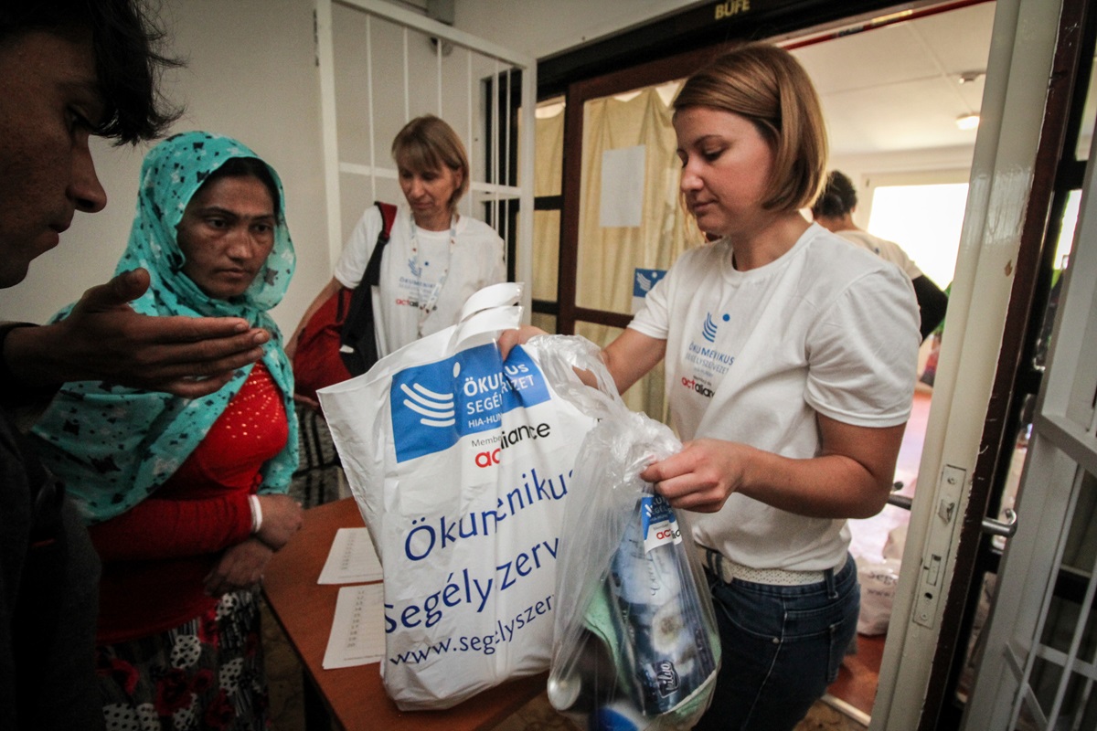 Hungarian Interchurch Aid distributed 200 packages of food and hygenic items for refugees in the Vomosszabadi temporary reception center. United Methodists are a part of Hungarian Interchurch Aid and have assisted in the refugee effort. Photo by Fekete Dániel, HIA-Hungary, ACT Alliance.