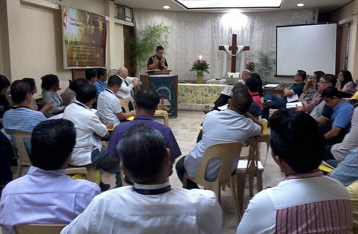 About 35 people gathered at Knox United Methodist Church in Manila for the first day of a “bright spots” training. The gathering drew people from all three episcopal areas in the Philippines to discuss how "bright spots" approach can be used to build vital congregations. Bishops Rodolfo Juan, Ciriaco Q. Francisco, Pedro Torio Jr., Mike Lowry and John Schol helped lead discussions. Photo courtesy of S.J. Earl Canlas
