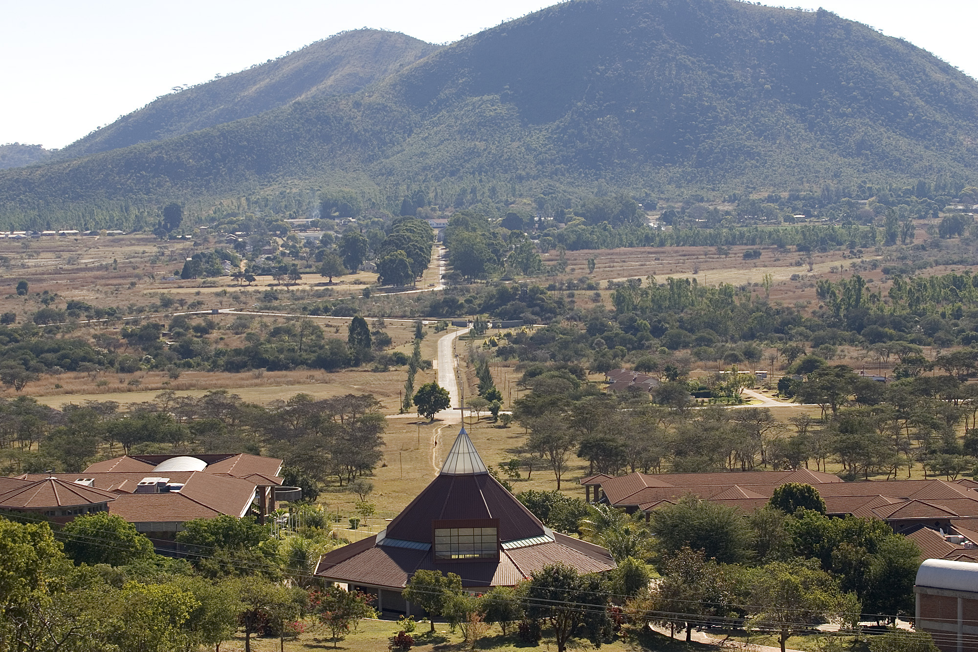 Africa University has an enrollment of 1,415 drawn from 26 countries. 