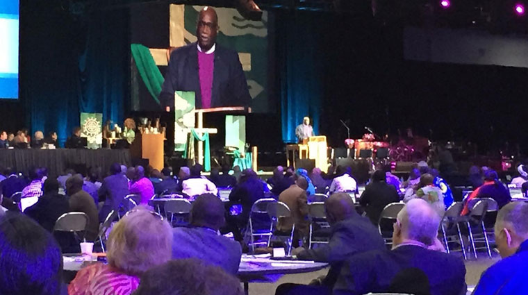 A delegate asks: "What if General Conference delegates actually engaged in [prayer]... a profound emptying, a suspension of judgment, a deep waiting on what God might stunningly do?" Photo by James C. Howell.