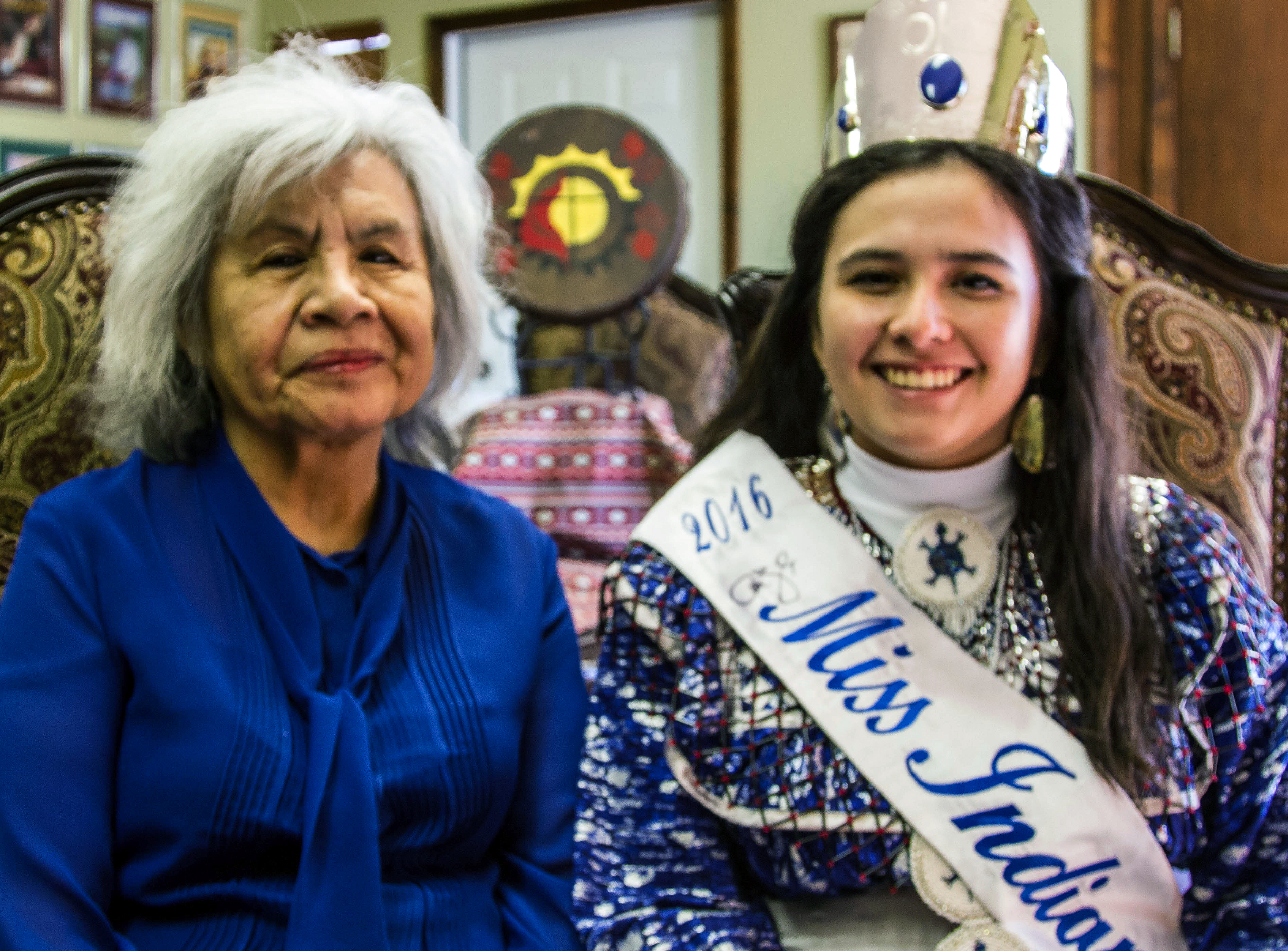 Madeleine Freeman, right, sits with her grandmother, Catherine Wade. The Choctaw language has helped her to build an important bond with her 74-year-old grandmother. Photo by Ginny Underwood, UMNS.