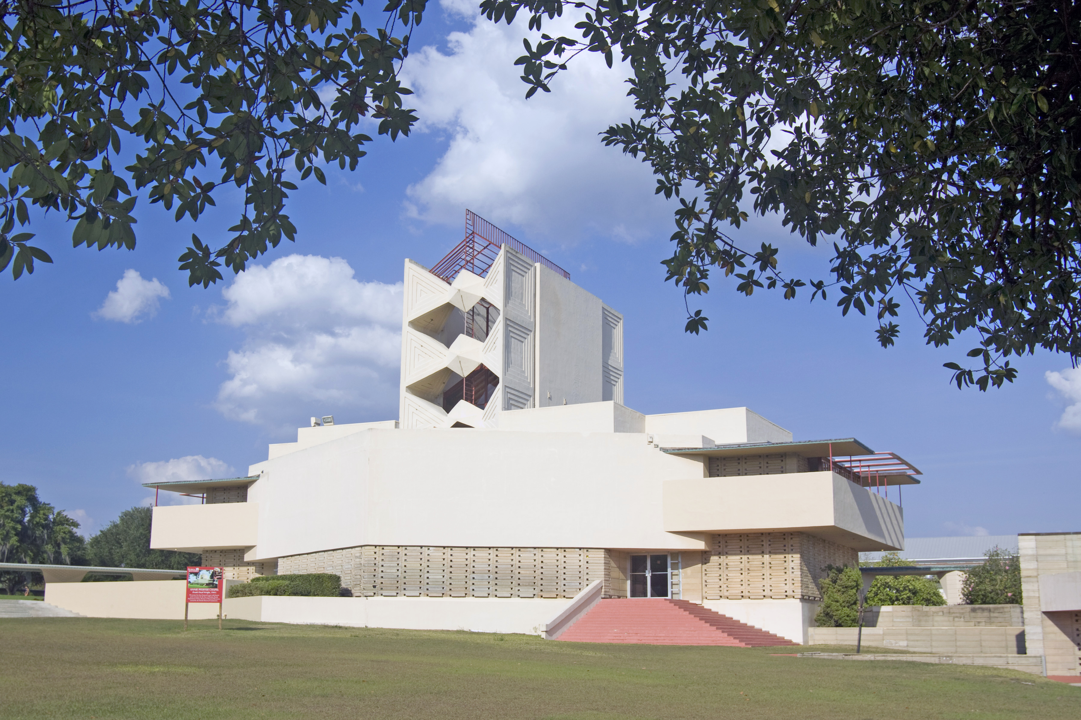 Florida Southern: A Frank Lloyd Wright treasure trove