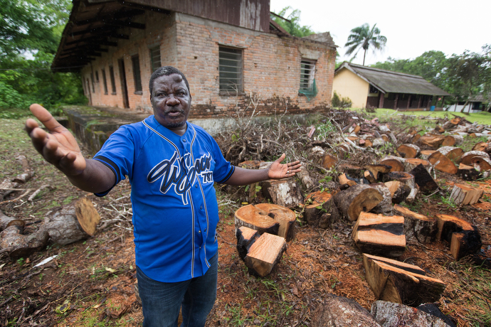 Napoleon Nyema tells of efforts to maintain what remains of the Liberian Annual Conference’s agricultural center in White Plains, which was destroyed during the country's civil war. Nyema is a caretaker on the property which The United Methodist Church hopes to restore to productive use. Photo by Mike DuBose, UMNS.