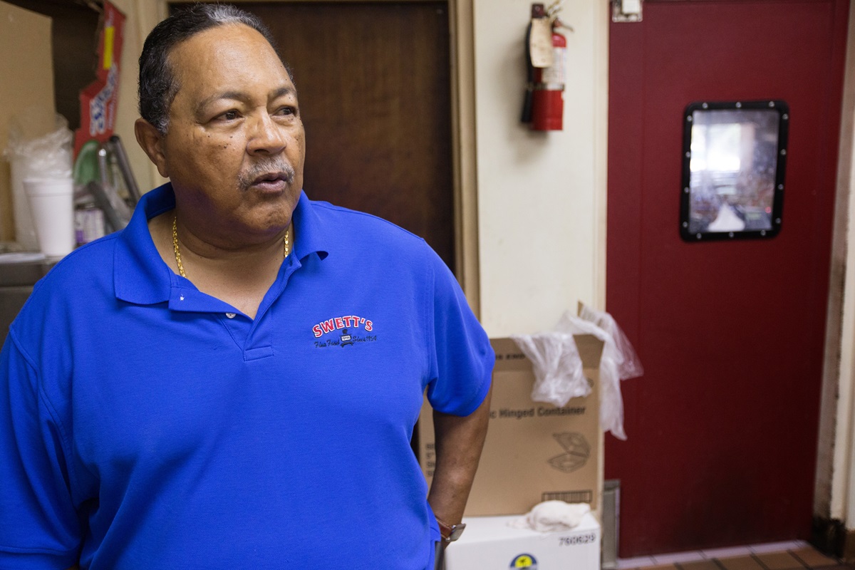 David Swett, owner of Swett’s restaurant, often hires ex-offenders. “We do a lot of hiring of people who have been incarcerated, we have been very successful,” he said. “We get some good people, of course, sometimes we get people who slip.” Photo by Mike DuBose, UMNS.