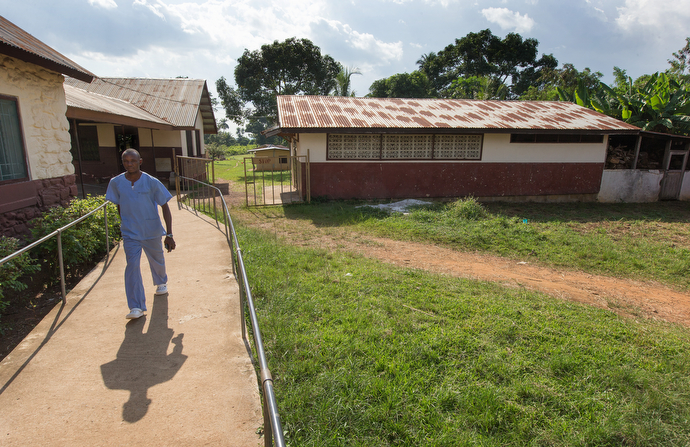 Elvis Nyah Guandoseh is a registered nurse in the tuberculosis unit at the Ganta Leprosy and TB Rehab Center. Photo by Mike DuBose, UMNS.