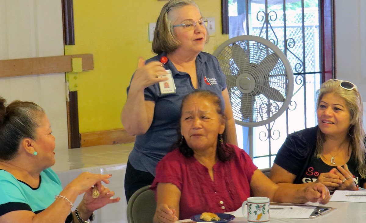 Cindy Bishop, Wesley Nurse, leads a nutrition class in the community center of a colonia, east of Edinburg, Texas. Bishop is based at the First United Methodist Church in Edinburg, one of 88 church-based Wesley Nurses employed by Methodist Healthcare Ministries of South Texas. The nurses focus on improving the health of the uninsured. Photo by Sam Hodges, UMNS.