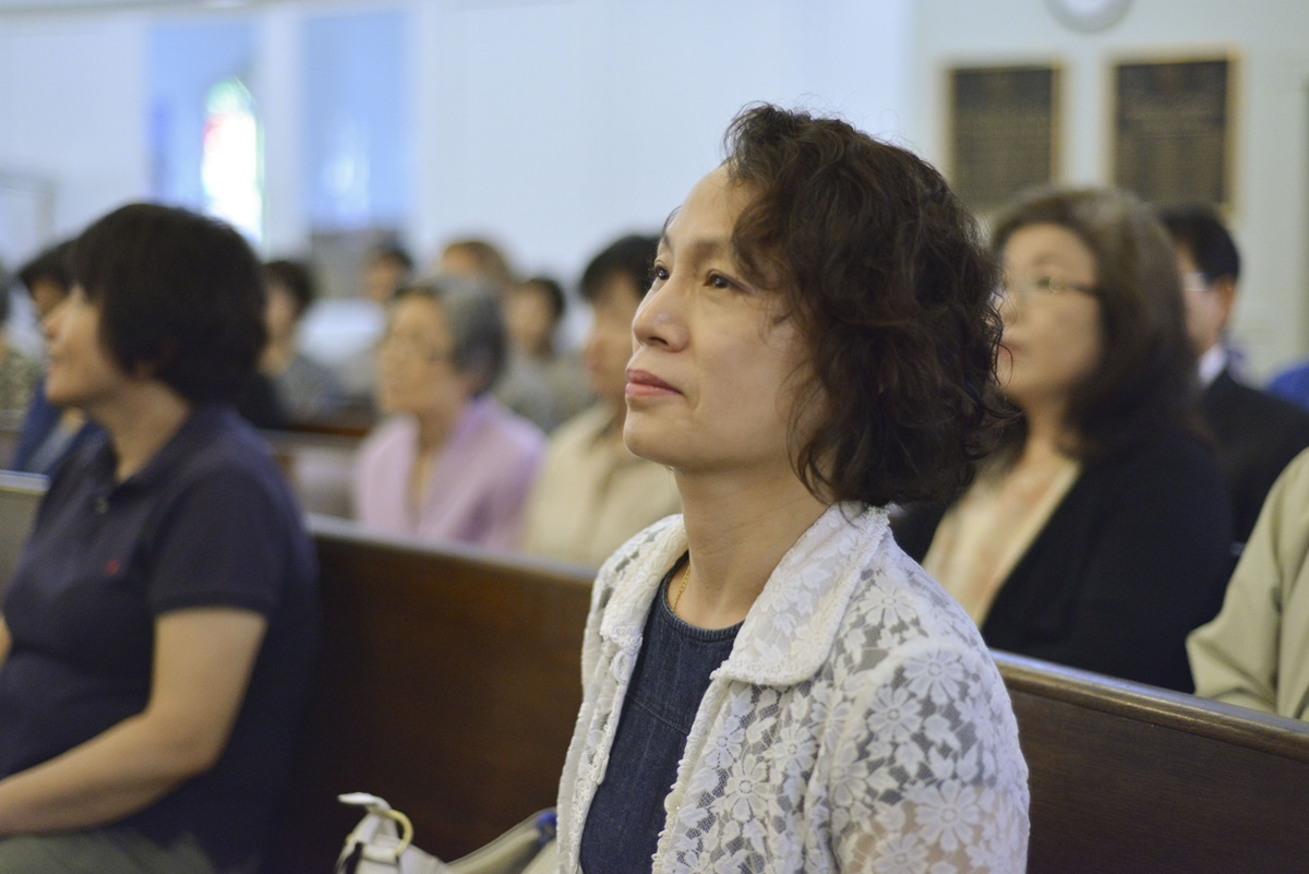 Sunday worship at Eden Korean United Methodist Church in Baltimore, Maryland, 2015. In Bishop Hee-Soo Jung’s commentary, he states that the Korean United Methodist Church is a dynamic church that “extends the kingdom of God through love and mission.” File photo by Jay Mallin, UMNS.