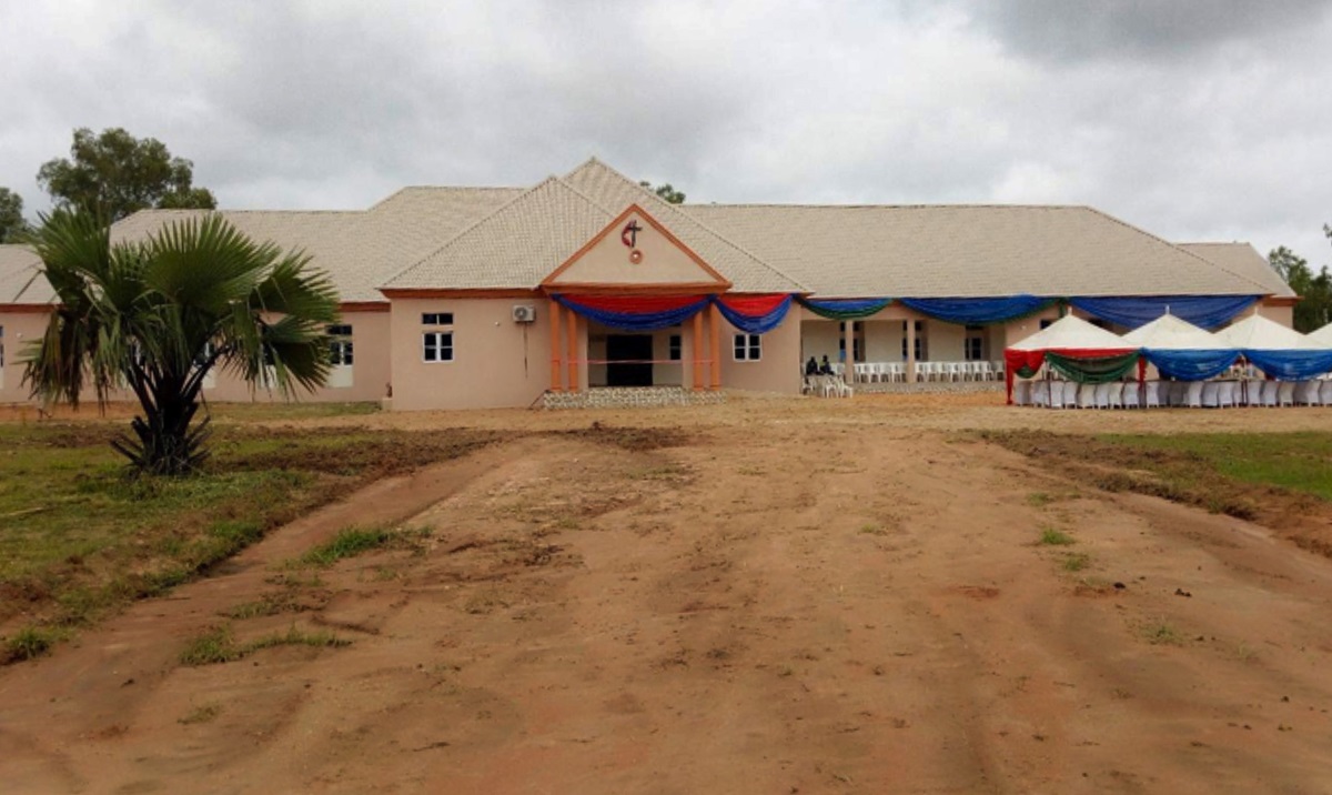 The newly commissioned Jalingo United Methodist Hospital in Jalingo, Nigeria, is one of the best-equipped private hospitals in the region. The 30-bed facility, which opened to the public last month, is expected to treat more than 10,000 people annually. Photo by Sharon Adamu Bambuka, UMNS. The newly commissioned Jalingo United Methodist Hospital in Jalingo, Nigeria, is one of the best-equipped private hospitals in the region. The 30-bed facility, which opened to the public last month, is expected to treat more than 10,000 people annually. Photo by Sharon Adamu Bambuka, UMNS.