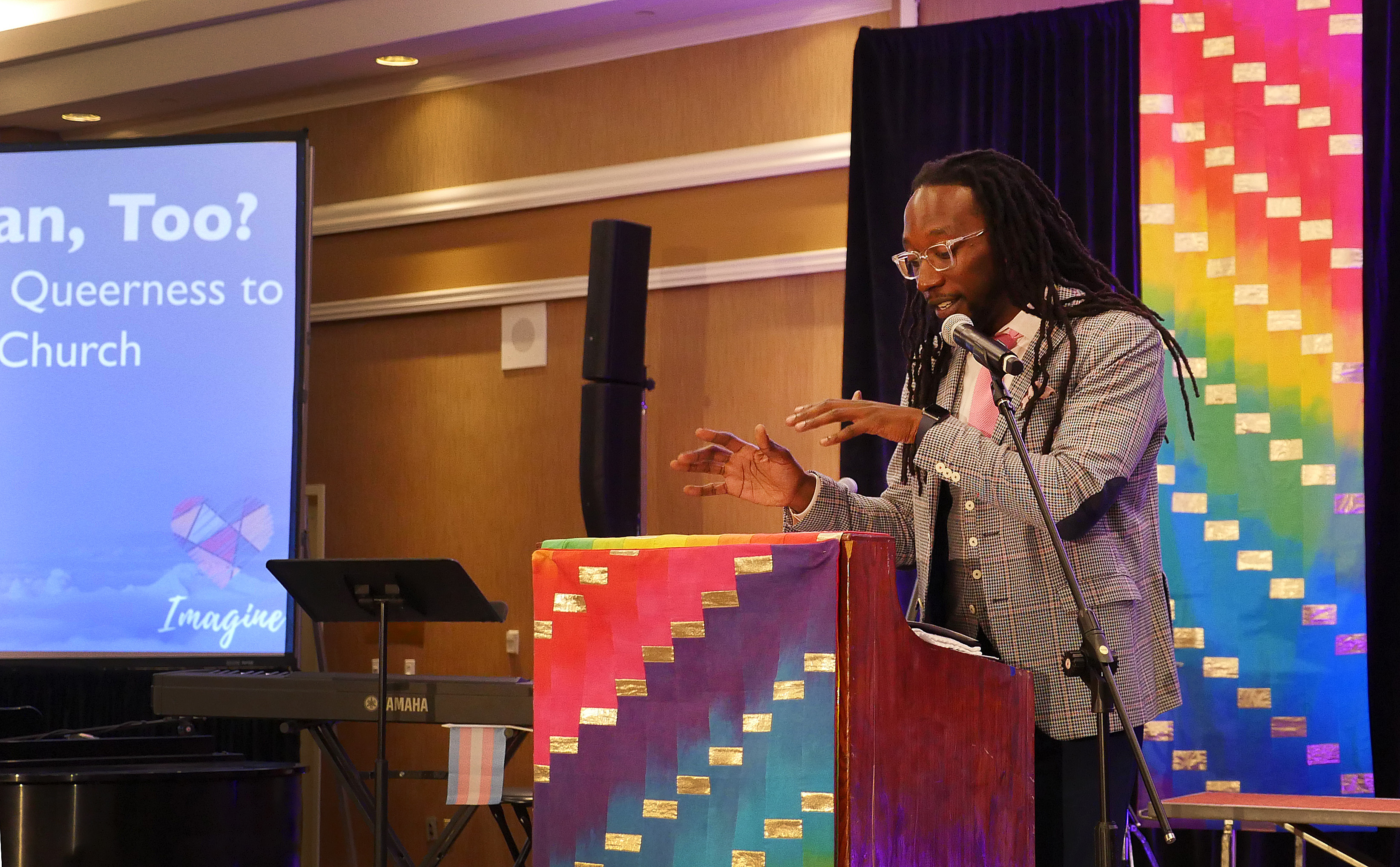 The Rev. Jay Williams, lead pastor of Union United Methodist Church in Boston, speaks about his problems with the One Church Plan during the For Everyone Born convocation in St. Louis. Williams is a supporter of the Simple Plan legislation to remove restrictive language against homosexuality. Photo by Heather Hahn, UMNS.