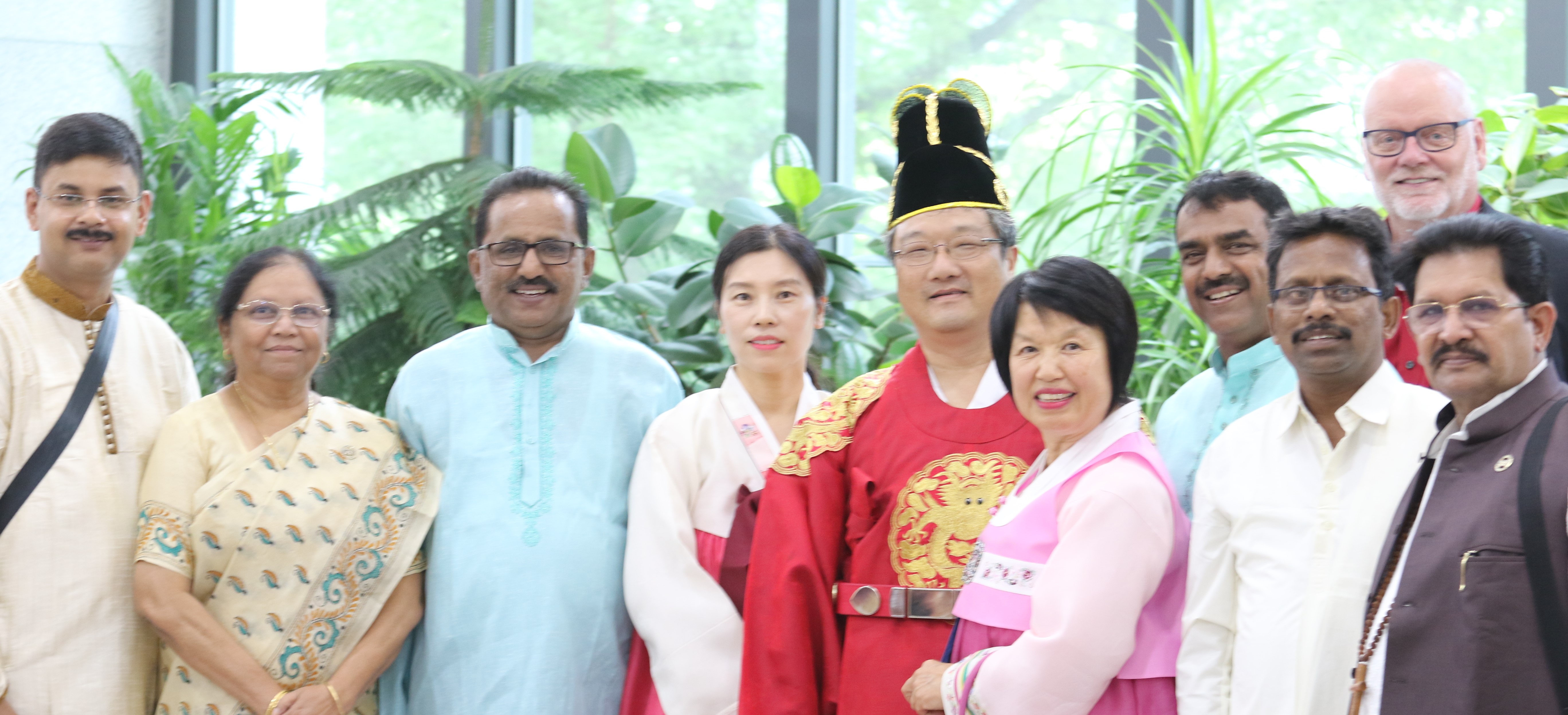 Participants with their traditional costumes. Photo by Thomas Kim, UMNS.