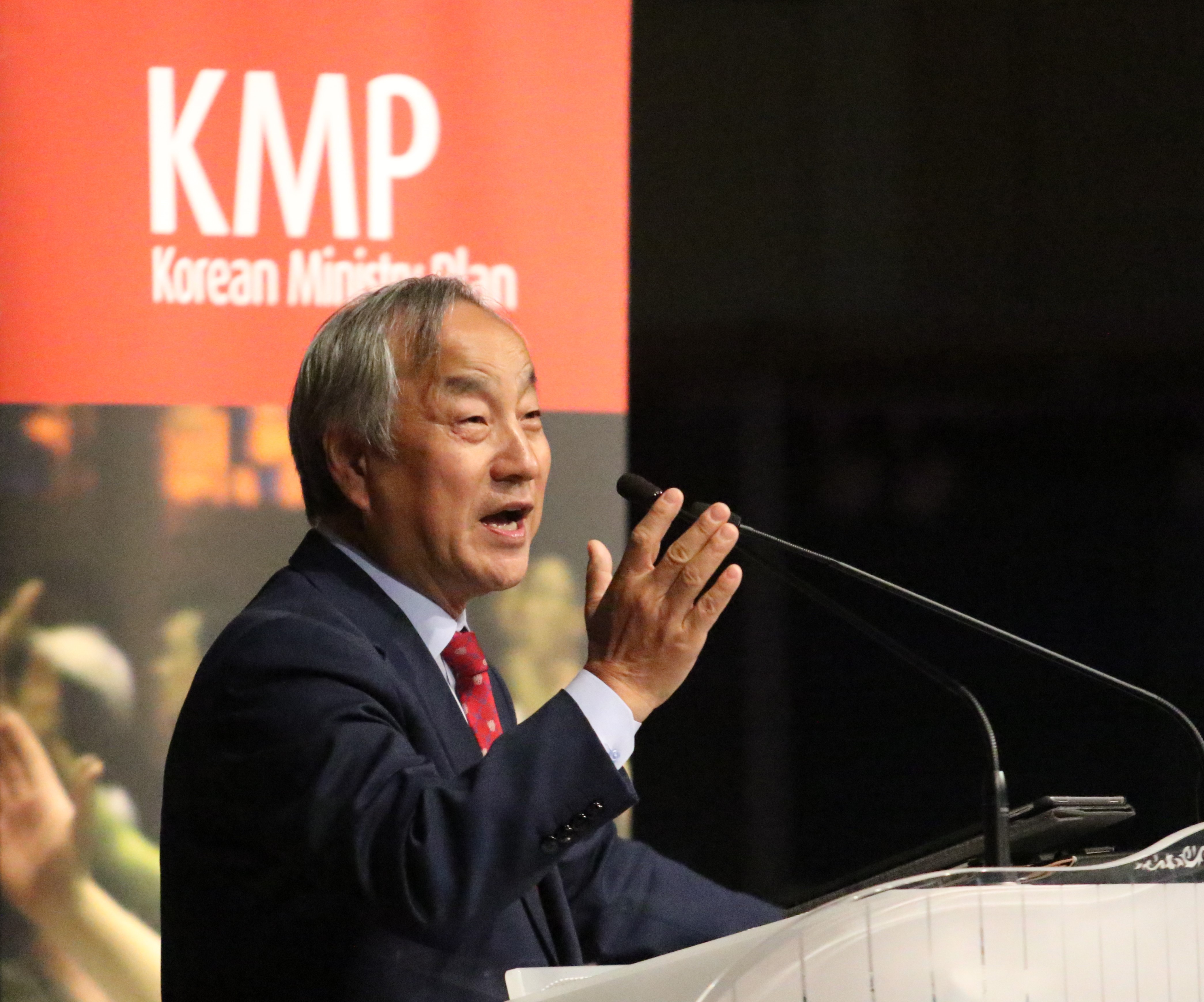 정희수 감독이 샌디에고 한인연합감리교회에서 열린 한인목회강화협의회 2018년차 회의 개회예배에서 설교하고 있다. Photo by Thomas Kim, UMNS