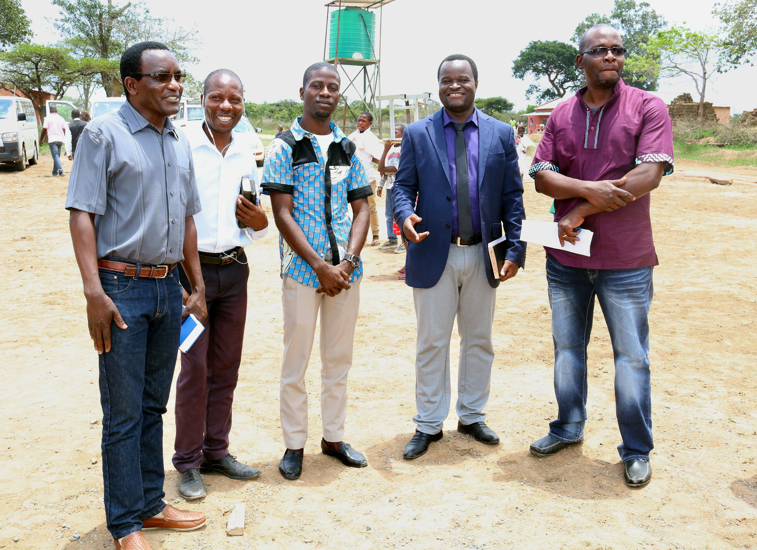 Missionarios e algunds oficiais da Conferencia do Leste de Angola.