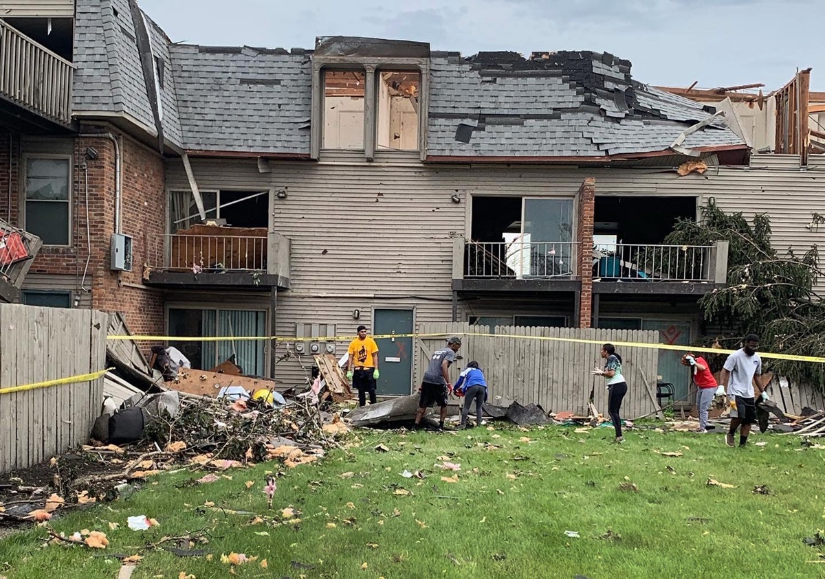 Members of McKinley United Methodist Church work with Dayton Young Black Professionals to clean-up from recent tornado damage in Dayton, Ohio. Photo by the Rev. Peter Edward Matthews.  Members of McKinley United Methodist Church work with Dayton Young Black Professionals to clean-up from recent tornado damage in Dayton, Ohio. Photo by the Rev. Peter Edward Matthews.