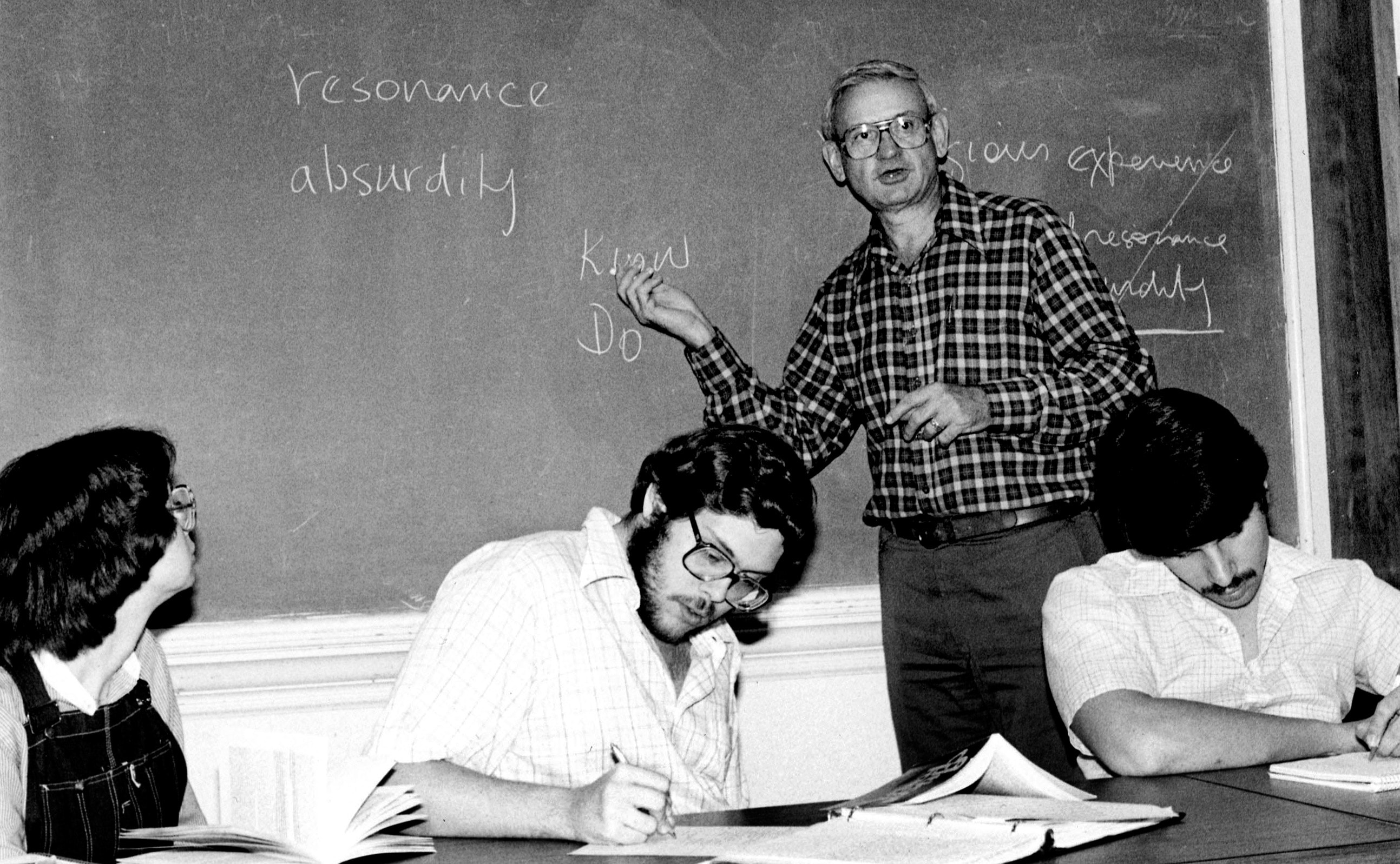 The Rev. Schubert Ogden leads a class at Perkins School of Theology in Dallas in this undated file photograph. Photo courtesy of Bridwell Library Special Collections.