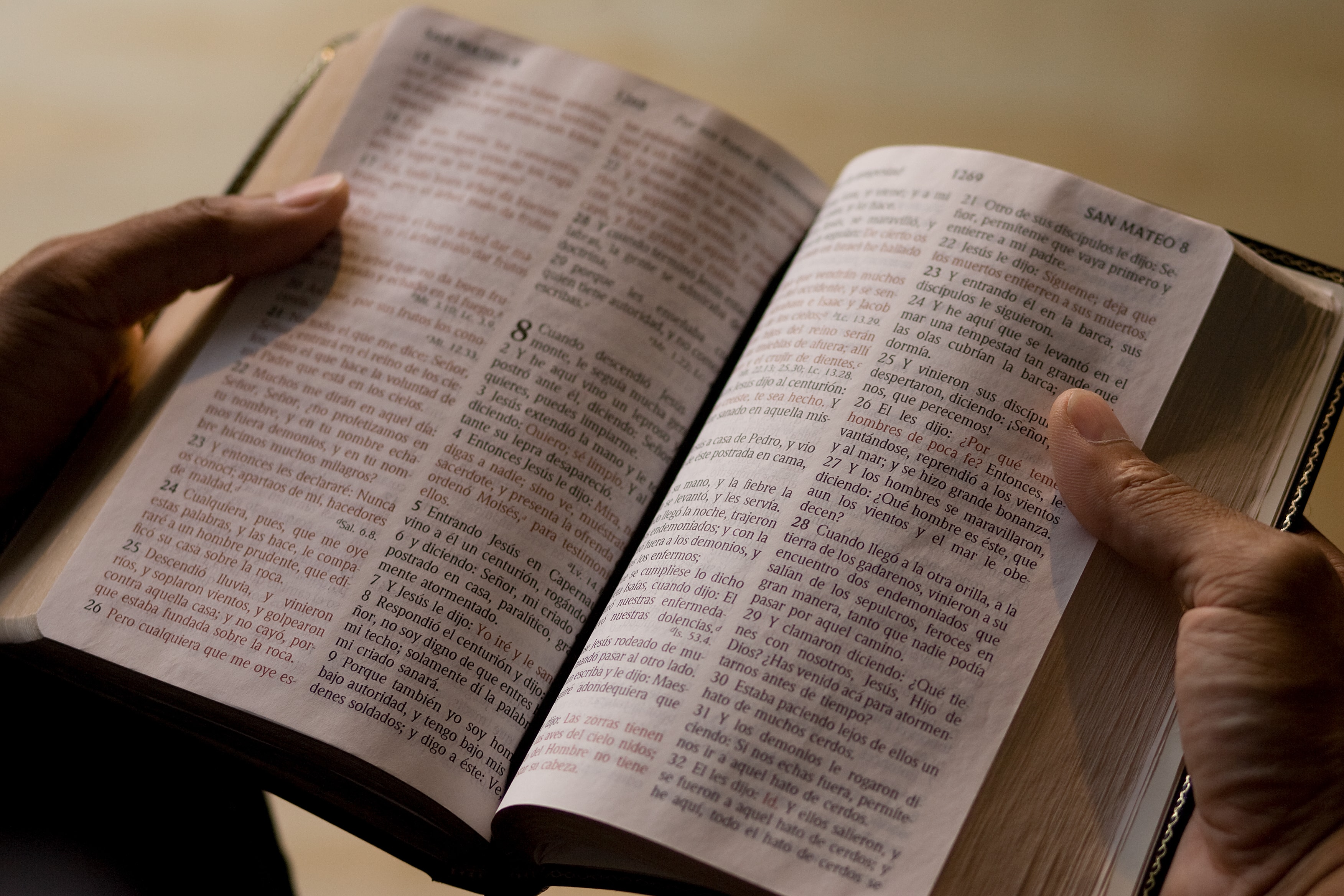 Celebrating the first complete Bible in Spanish