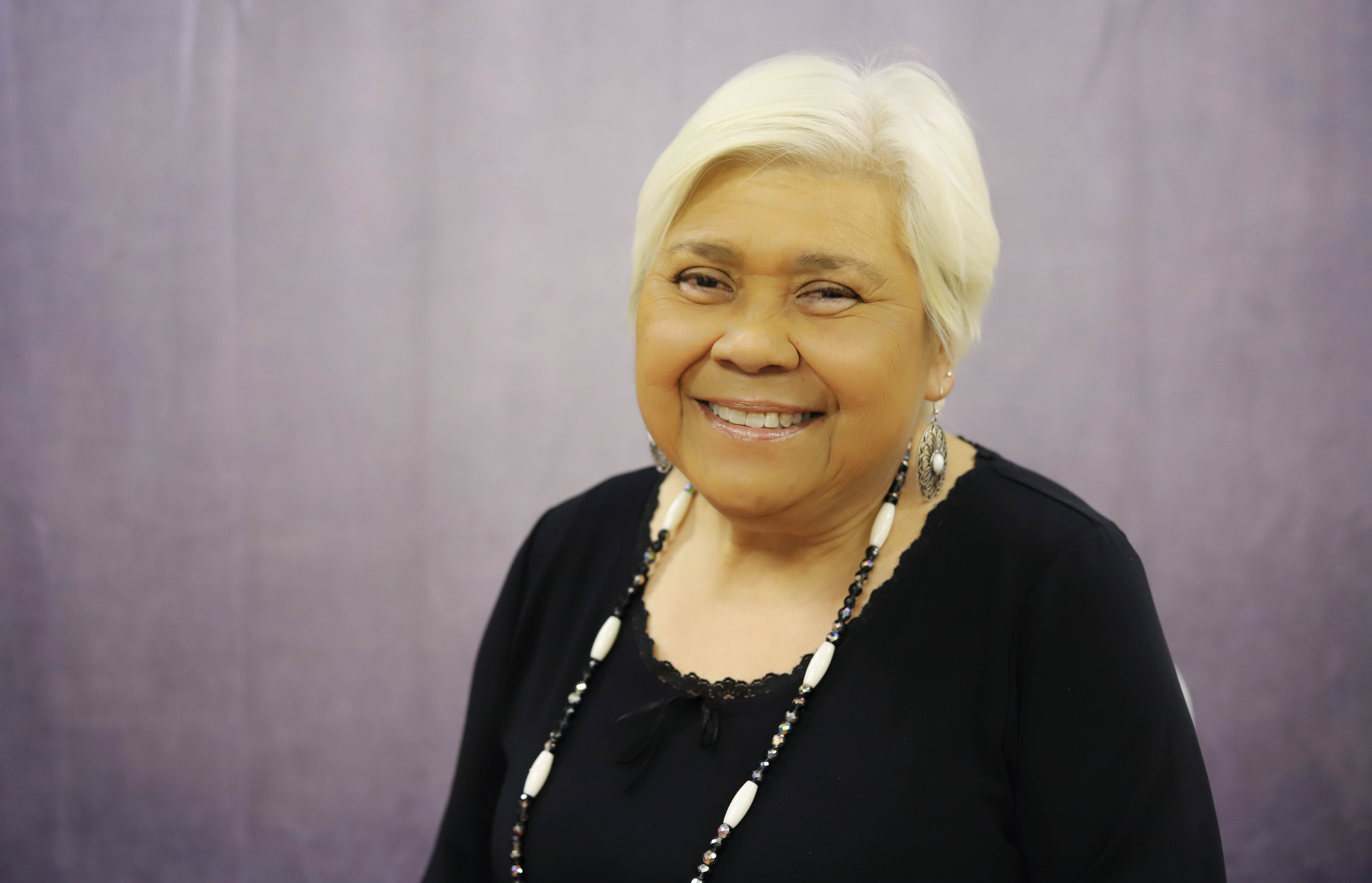 Anne Marshall, cujo marido, Raymond Johnson, estava entre as 168 pessoas que morreram no bombardeio do edifício federal Alfred P. Murrah, em 1995, em Oklahoma City. Foto cortesia da Conferência Missionária Indígena de Oklahoma.