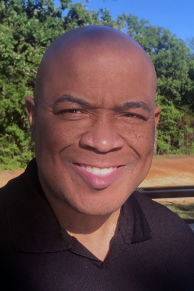 2020-228-edlen-cowley-headshot-400-600px.ashx?h=600&w=400&la=ko&hash=9FFBC444204168A1B776DCABC0FF66BFF8781F0B