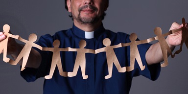 A pandemia de coronavírus apresentou desafios únicos para o censo dos EUA este ano. A Igreja Metodista Unida Robbinsville é uma das igrejas que está tentando ajudar a garantir que todos sejam importantes. Ilustração fotográfica: Kathleen Barry, Notícias MU.