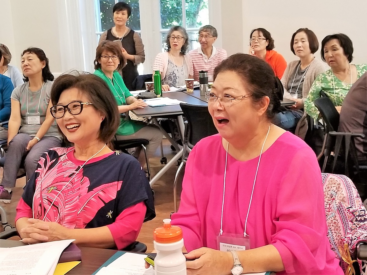 사진은 2018년 10월 1-4일, 워싱톤 DC에 있는 연합감리교 빌딩에서 열린 연합감리교 여선교회 전국연합회 세미나 모습. 사진 제공, 연합감리교 한인여선교회 전국연합회 총무 김명래 전도사. 사진은 2018년 10월 1-4일, 워싱톤 DC에 있는 연합감리교 빌딩에서 열린 연합감리교 여선교회 전국연합회 세미나 모습. 사진 제공, 연합감리교 한인여선교회 전국연합회 총무 김명래 전도사.