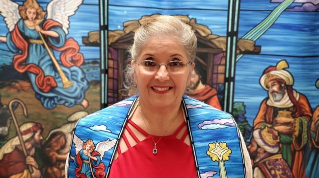 La Revda. Dra. Luz Maldonado ha sido pastora por 36 años, comenzando su ministerio en Puerto Rico. Ella planea jubilarse en siete años. Foto Michelle Maldonado, UMCOM.