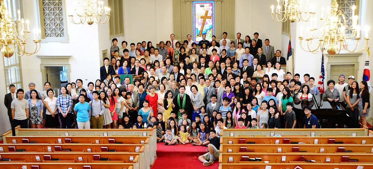 Members of Emmaus United Methodist Church in Richmond, Va., gather for a group photo before the COVID-19 pandemic. A church member who is a registered nurse helped lead a vaccination effort that immunized 100% of the congregation. Photo courtesy of Emmaus United Methodist Church.