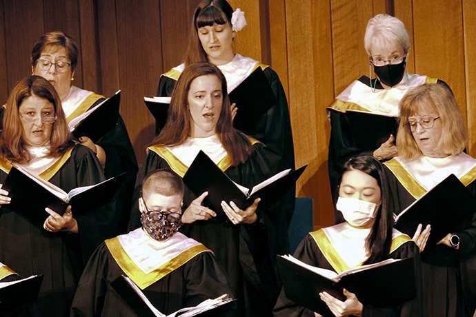 Choir members at First United Methodist Church in Denton, Texas, offer an anthem for a June 6 worship service. This marked the first time the church had gathered in the sanctuary since the pandemic closed churches in March 2020. Photo by Sam Hodges, UM News.