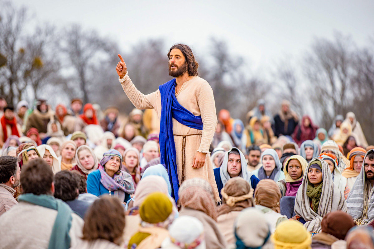 A scene from the TV series “The Chosen” shows Jesus, played by actor Jonathan Roumie, speaking to a crowd. The Rev. Chappell Temple of Christ United Methodist Church in Sugar Land, Texas, is doing an eight-week study in response to the popular show on Jesus’ life and ministry. Photo by Barr Photography, courtesy of VidAngel. A scene from the TV series “The Chosen” shows Jesus, played by actor Jonathan Roumie, speaking to a crowd. The Rev. Chappell Temple of Christ United Methodist Church in Sugar Land, Texas, is doing an eight-week study in response to the popular show on Jesus’ life and ministry. Photo by Barr Photography, courtesy of VidAngel.