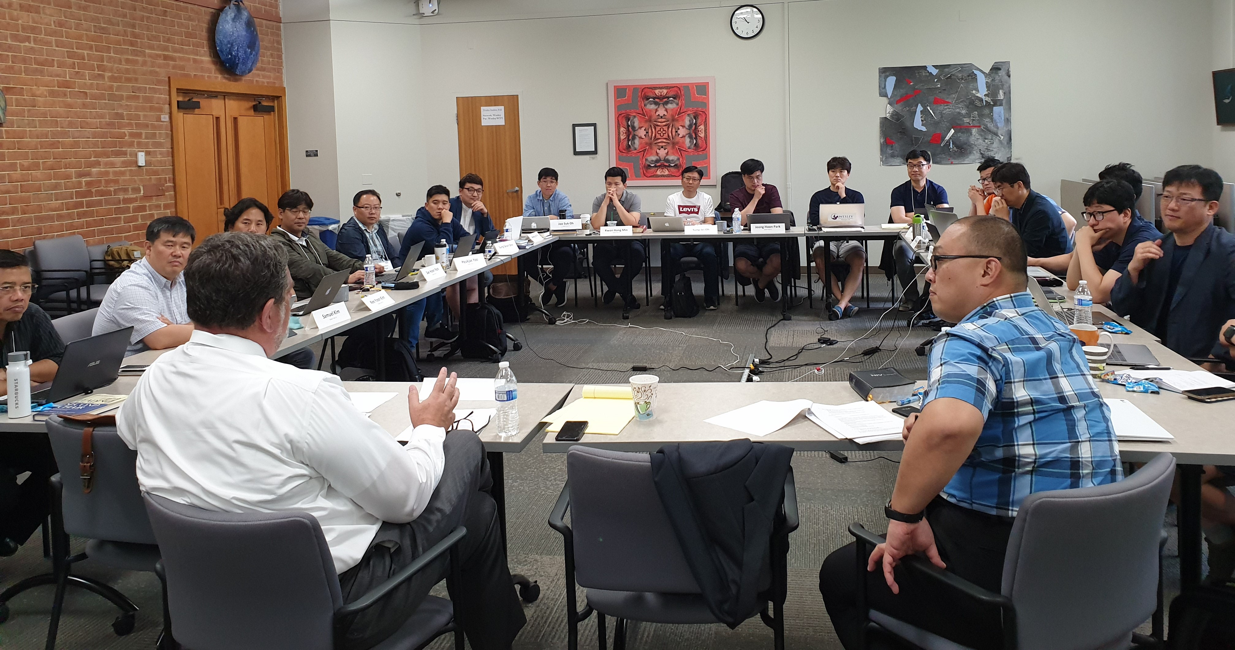 웨슬리신학대학원 글로벌아시안 트랙 목회학 박사과정 수업 광경. 사진 제공, 웨슬리신학대학원.