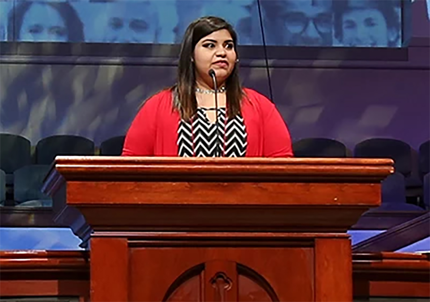 La Pastora Cassandra “Cassy” Nuñez nació en el norte de México y emigró con su familia a EE.UU. cuando tenía 9 años. Actualmente es beneficiaria de DACA, por lo que se denomina así misma como una “pastora DACAmentada". Foto cortesía de la Conferencia Anual Baltimore - Washington.