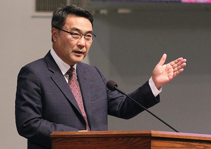 The Rev. Chongho James Kim of Flushing (N.Y.) First United Methodist Church preaches a sermon during the Association of Korean Churches in The United Methodist Church meeting in Dallas titled “God Does and Knows.” Photo by the Rev. Thomas Kim, UM News.