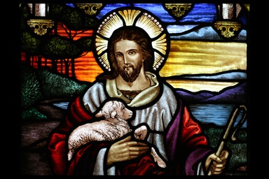 Un vitral de la Iglesia Anglicana de San Juan Bautista en Ashfield, Nueva Gales del Sur, ilustra la descripción de Jesús de sí mismo como el Buen Pastor. Una nueva encuesta de Ipsos ofrece información sobre cómo se ve a los/as cristianos/as en la actualidad. Foto de Toby Hudson, cortesía de Wikimedia Commons. Un vitral de la Iglesia Anglicana de San Juan Bautista en Ashfield, Nueva Gales del Sur, ilustra la descripción de Jesús de sí mismo como el Buen Pastor. Una nueva encuesta de Ipsos ofrece información sobre cómo se ve a los/as cristianos/as en la actualidad. Foto de Toby Hudson, cortesía de Wikimedia Commons.