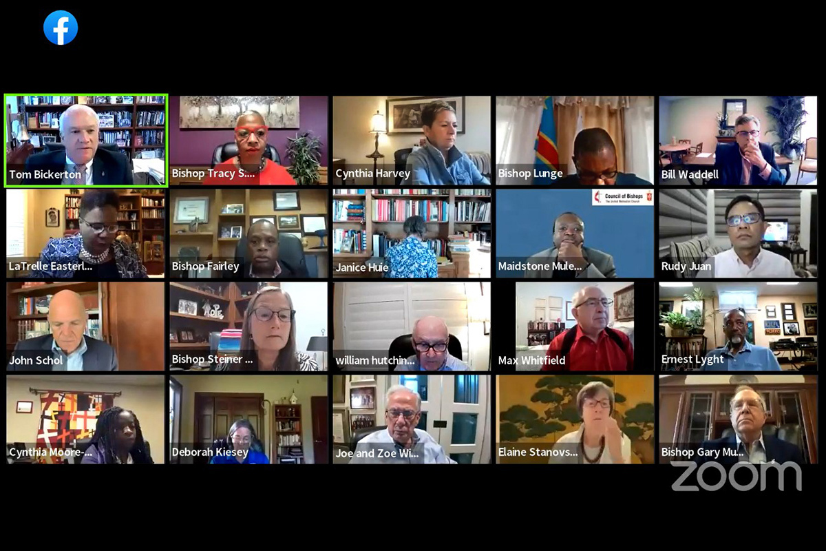 Durante su reunión en línea el 26 de agosto, los/as obispos/as aprobaron unánimemente emitir una declaración sobre la violencia armada. Y para detener la epidemia de violencia armada en los Estados Unidos y en todo el mundo, instan al pueblo metodista unido a que eleve sus oraciones a Dios y se comunique con sus representantes electos/as. Captura de pantalla cortesía del Concilio de Obispos/as a través de Zoom por Noticias MU.