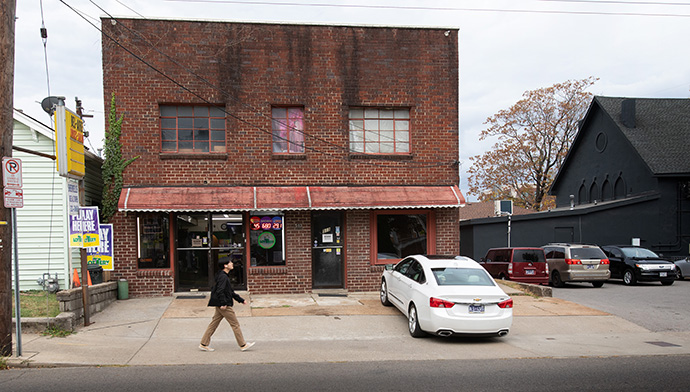 The Bel-Aire Unisex Salon shares its North Nashville neighborhood with Martin Luther King Jr. High School, the J. Henry Hale affordable housing development and Gordon Memorial United Methodist Church. Photo by Mike Dubose, UM News.