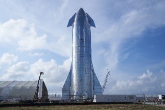 일론 머스크가 화성으로 가기 위해 설립한 우주 탐사 기업 Space X.