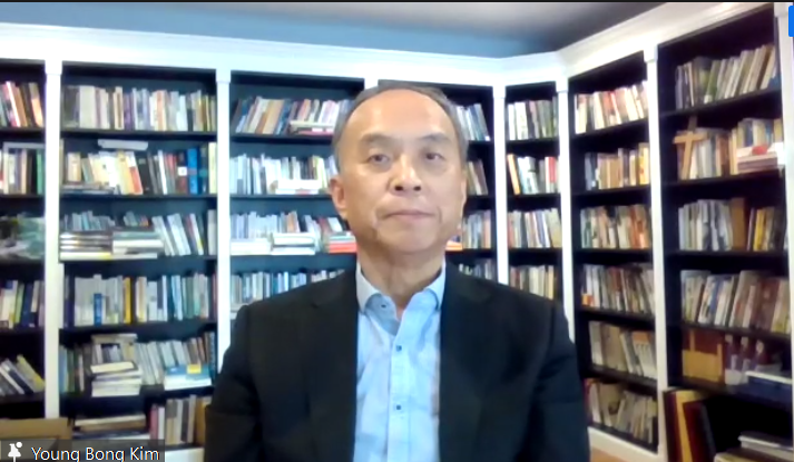 사진, 와싱톤사귐의교회 김영봉 목사가 발표하는 모습 줌 화면 갈무리, 김응선 목사, 연합감리교뉴스.