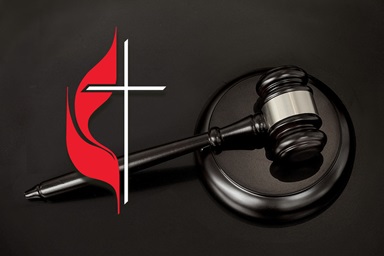 La Obispa Minerva Carcaño enfrentará el primer juicio que se hace contra un/a obispo/a de La Iglesia Metodista Unida en la historia de la denominación. A continuación algunas preguntas frecuentes sobre lo que implica un juicio eclesiástico. Foto de mazo de Sergei Tokmakov, cortesía de Pixabay. La Obispa Minerva Carcaño enfrentará el primer juicio que se hace contra un/a obispo/a de La Iglesia Metodista Unida en la historia de la denominación. A continuación algunas preguntas frecuentes sobre lo que implica un juicio eclesiástico. Foto de mazo de Sergei Tokmakov, cortesía de Pixabay.