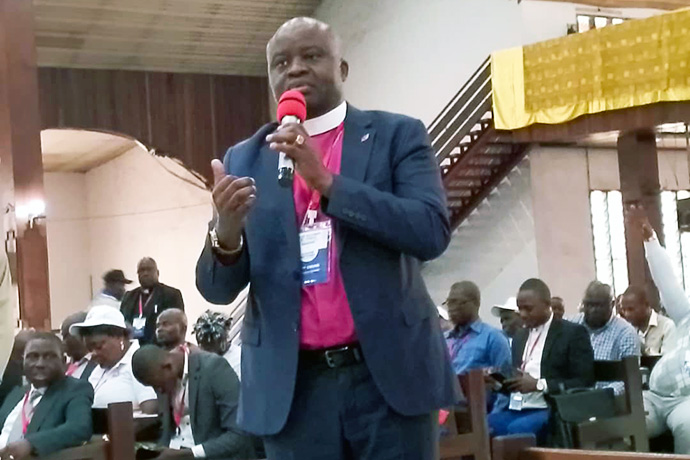 L’Évêque Guy Mandé, pendant le Synode national de l’Eglise du Christ au Congo, s’est exprimé sur l’élection de l’Évêque Gabriel Unda comme Modérateur de l’Eglise du Christ au Congo. Photo de Philippe Kituka Lolonga, UMNS.