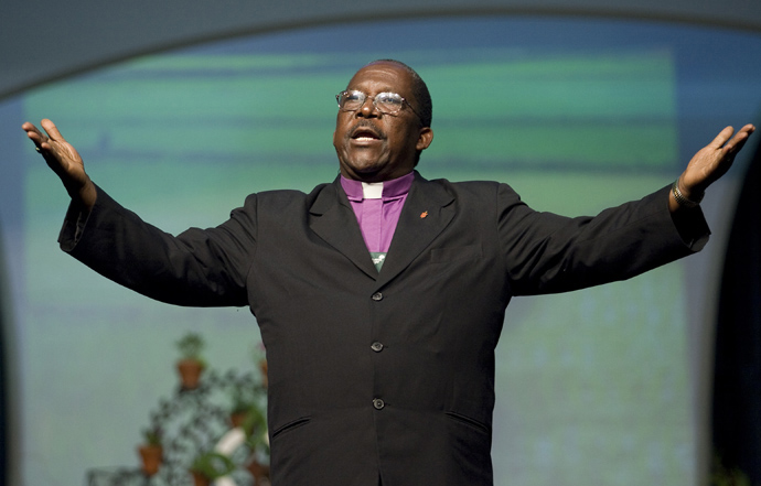 Bishop Jones é removido do conselho da SMU