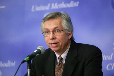 The Rev. Bruce Robbins, former staff executive of the United Methodist Commission on Christian Unity and Interreligious Concerns, speaks during a press conference at the denomination's 2004 General Conference in Pittsburgh. Robbins died Aug. 3. He was 73. File photo by Mike DuBose, UM News.  The Rev. Bruce Robbins, former staff executive of the United Methodist Commission on Christian Unity and Interreligious Concerns, speaks during a press conference at the denomination's 2004 General Conference in Pittsburgh. Robbins died Aug. 3. He was 73. File photo by Mike DuBose, UM News.