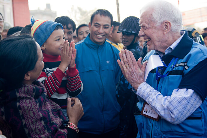 Jimmy Carter rencontre le président de la Corée du Nord de l'époque, Kim Il-Sung, à Pyongyang en 1994, pour des entretiens qui ont abouti à un gel de huit ans du programme d'armement nucléaire du pays. Photo reproduite avec l'aimable autorisation du Centre Carter.