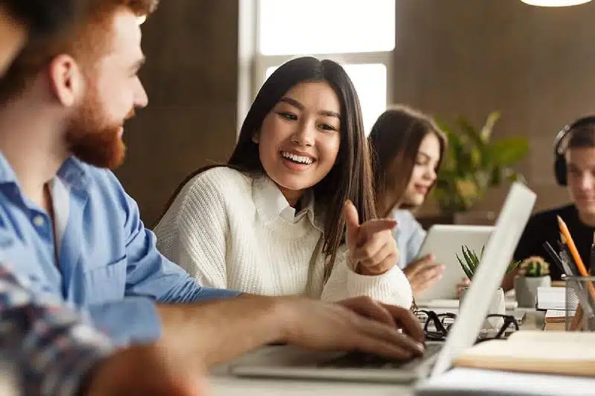 연합감리교회 고등교육사역부는 오는 2025년 3월 31일까지, 대학, 대학원 및 신학교에 다니는 연합감리교 학생들의 학업을 돕기 위한 2025/2026학년도 장학금 신청서를 접수하고 있다. 사진 출처, 총회고등교육사역부. 연합감리교회 고등교육사역부는 오는 2025년 3월 31일까지, 대학, 대학원 및 신학교에 다니는 연합감리교 학생들의 학업을 돕기 위한 2025/2026학년도 장학금 신청서를 접수하고 있다. 사진 출처, 총회고등교육사역부.