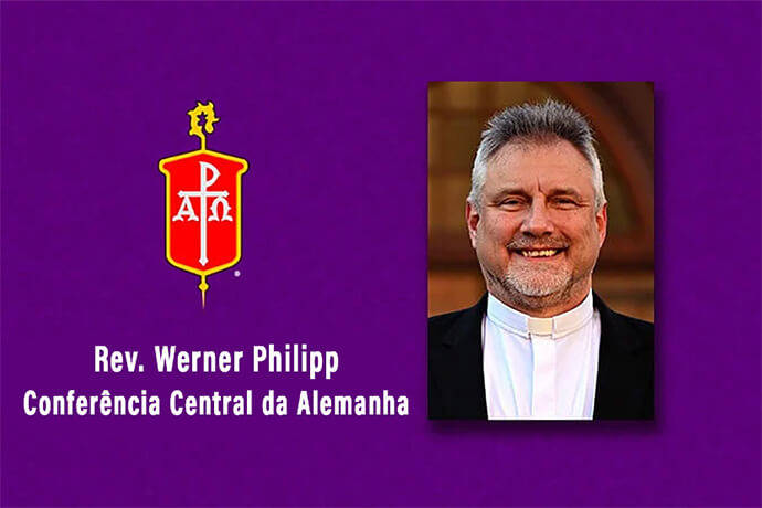 O Rev. Werner Philipp foi eleito bispo metodista unido pelos delegados da Conferência Central da Alemanha. Foto cortesia de Klaus Ulrich Ruof; gráfico da Notícias MU.